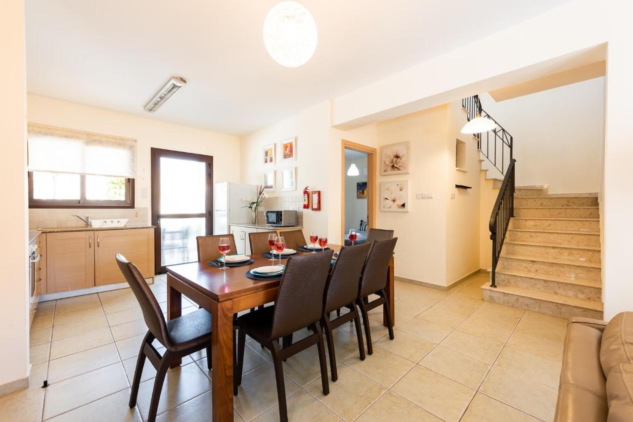 Villa Alexandra By Ezoria Villas أيا نابا المظهر الخارجي الصورة