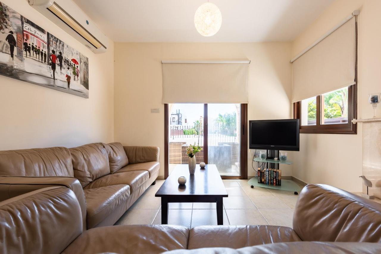 Villa Alexandra By Ezoria Villas أيا نابا المظهر الخارجي الصورة